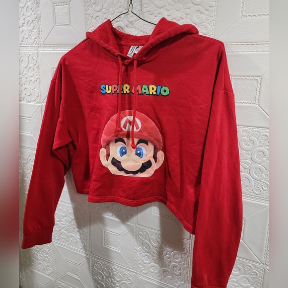 DIVIDED Red cut top - Picture 3 of 6